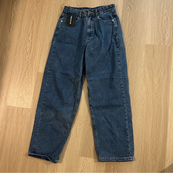 Pretty little thing Mid rise light wash baggy boyfriend jeans - Picture 1 of 8